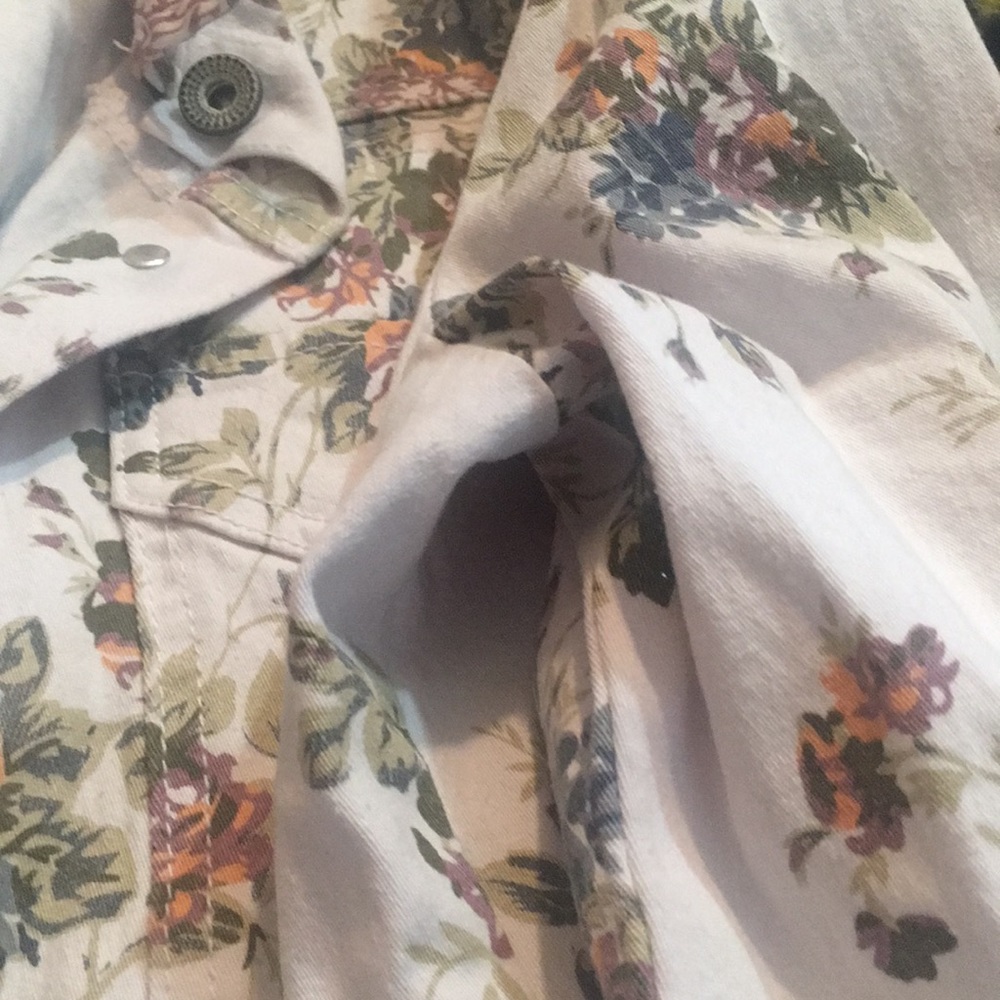 Jacket - Picture 7 of 7